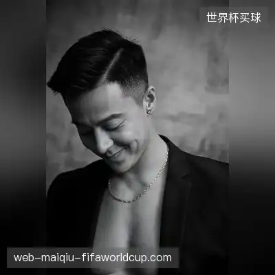 易纲